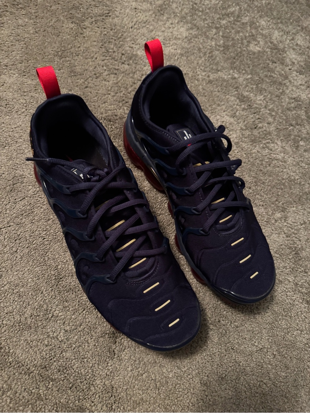 Men's Navy Athletic Sneakers with Red Heel Tabs - Unbranded